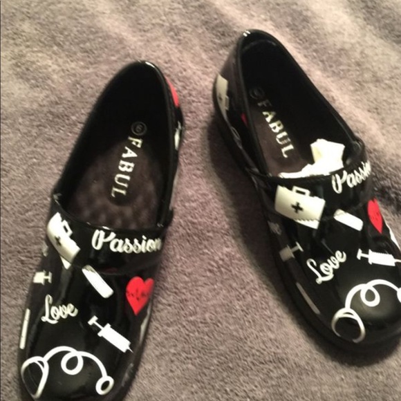 fabul nursing shoes